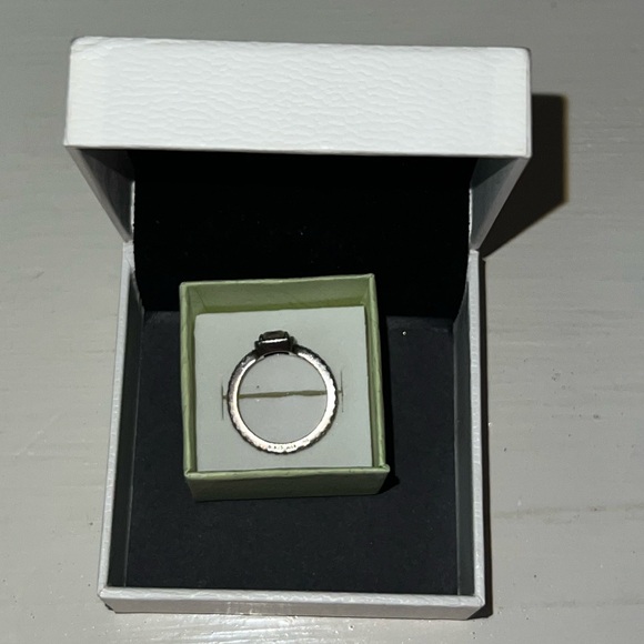 Pandora Square Sparkle Halo Ring - Picture 6 of 7